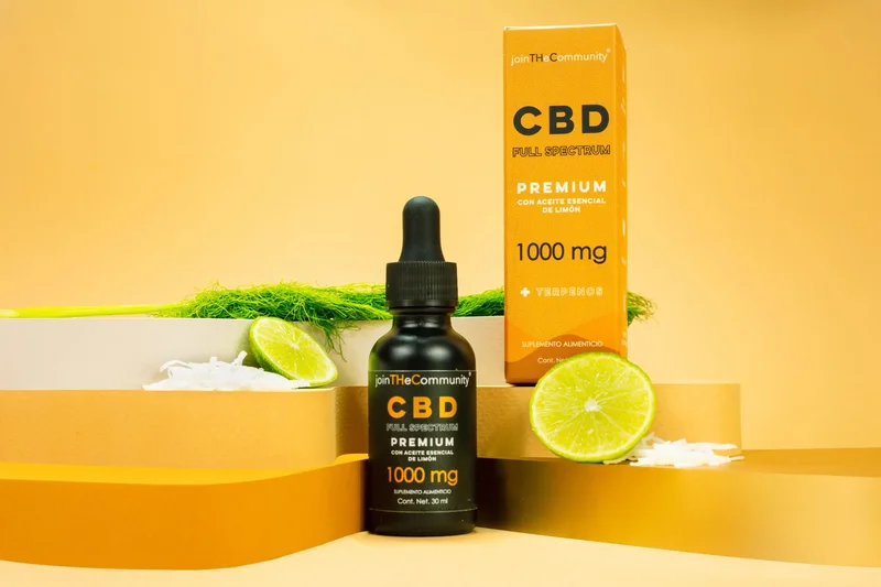 The Reality of CBD: Benefits vs. Risks and the THC Comparison